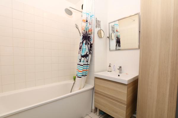 Appartement 3 pièces - 64 m² Exclusivité efficity