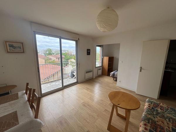 Appartement Toulouse T1 BIS 32 m2 avec terrasse sans vis à vis