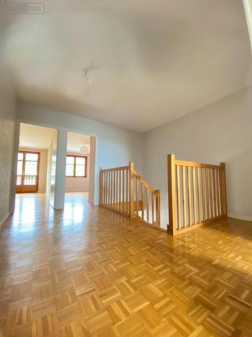 Appartement à louer à Ambérieu-en-Bugey dans l'Ain (01500), ref : 01031-L250