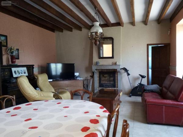 Maison à vendre à Villaines-la-Juhel en Mayenne (53700), ref : 1365