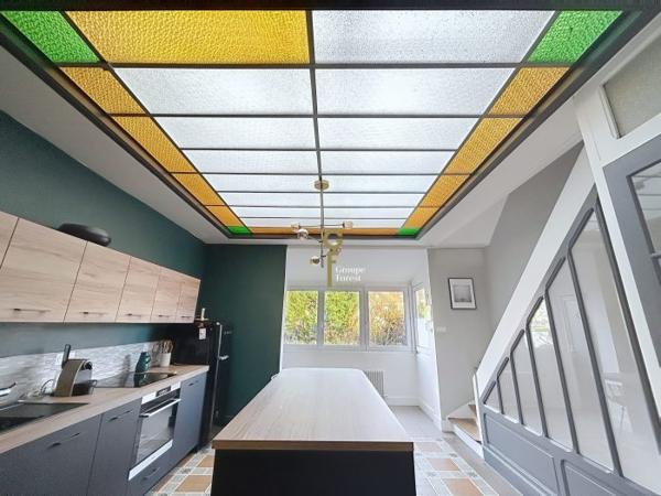 Maison mitoyenne 2 côtés Croix 107 m²