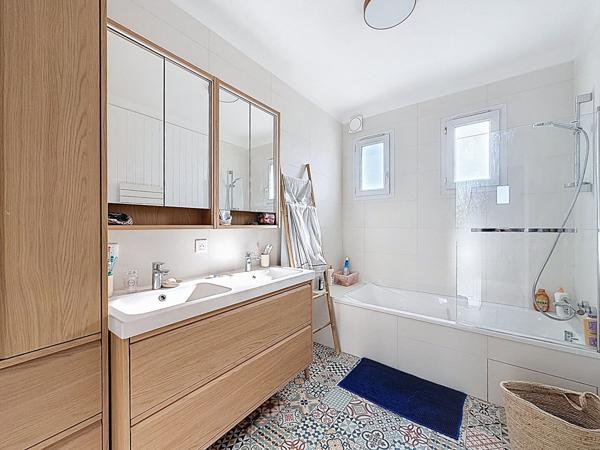 Sublime Familiale de 174m² avec double garage LORIENT-CARNEL