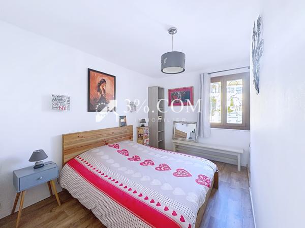 Maison de village 7 pièce(s) 3 chambre(s) 139 m²