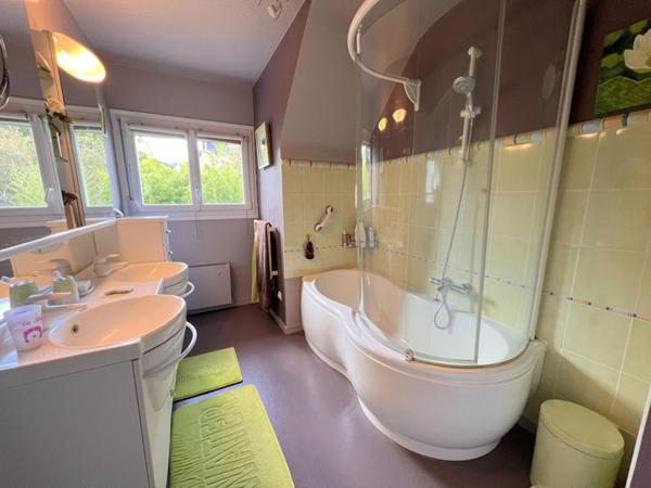 Maison - Yvré L'Evêque - 5 pièce(s) - 132 m²