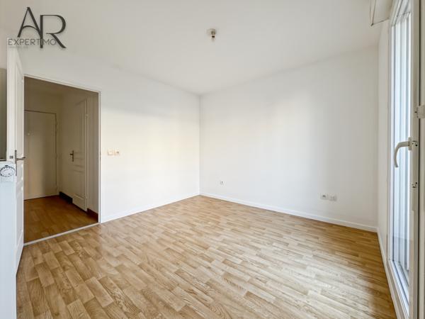 Bagnolet (93170) T2 / BALCON / PARKING