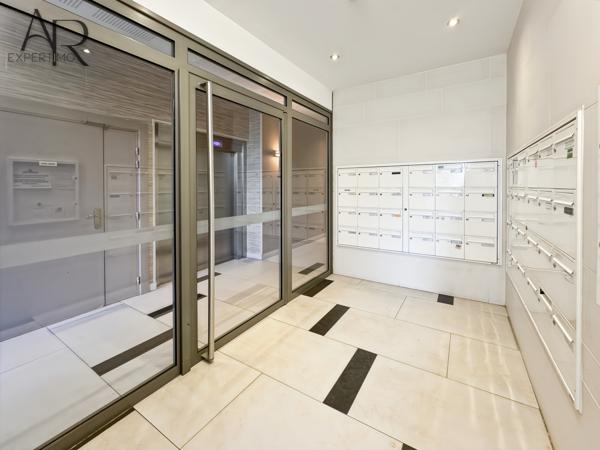 Bagnolet (93170) T2 / BALCON / PARKING