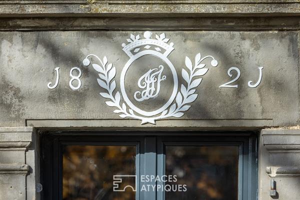 Ancienne ferme de château avec piscine et dépendance