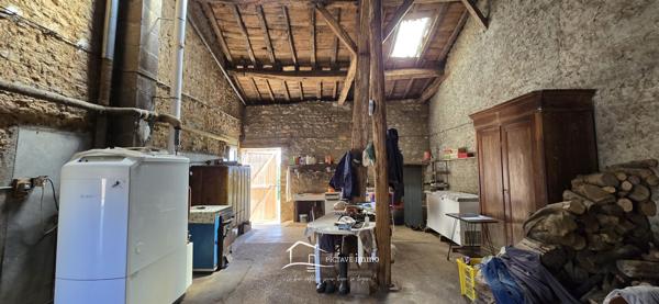 Maison de campagne sans vis-à-vis avec vue dégagée – 5 min de Lusignan Jazeneuil (86600)