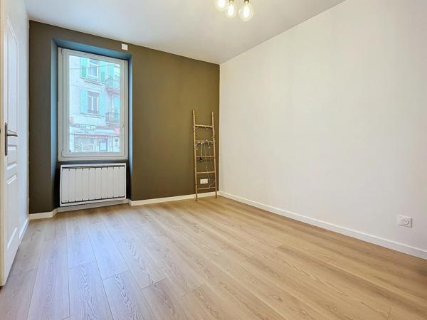 Appartement 4 pièces - 124 m² Exclusivité efficity