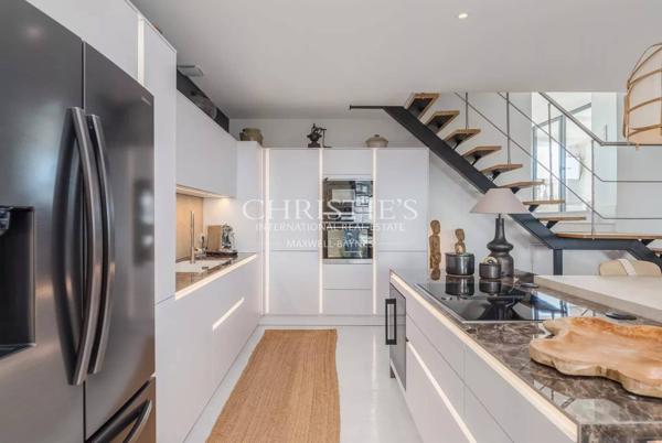 Chartrons – Appartement d’exception – Duplex- 3ème et dernier étage avec ascenseur et vue unique sur la Garonne