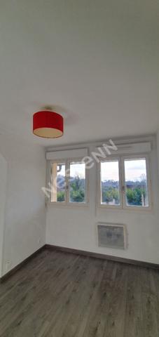 Appartement Pontoise 4 pièce(s) 65.9 m2