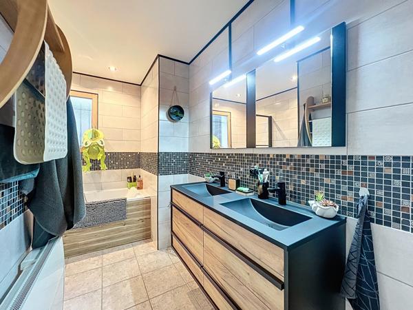 Maison 6 pièces - 158 m² Exclusivité efficity