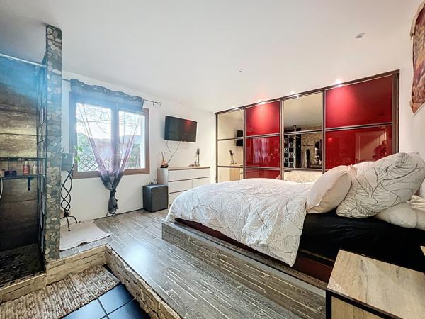 Maison 6 pièces - 158 m² Exclusivité efficity