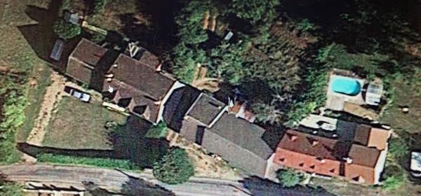 Maison de compagne avec carrières et box