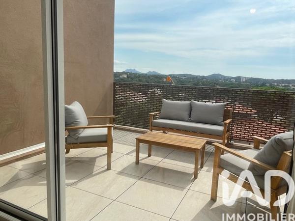 Appartement à vendre 4 pièces 82 m² Fréjus