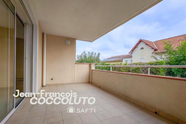 T3 état impeccable avec balcon et parking sécurisé