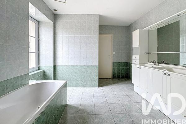 Maison à vendre 5 pièces 126 m² Courçon