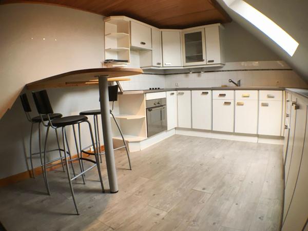 APPARTEMENT A LOUER T5 - BLOIS - 3 CHBS, CLIM. RÉVERSIBLE, CAVE PRIVÉE, COUR COMMUNE