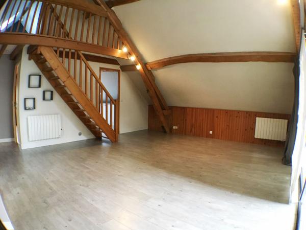 APPARTEMENT A LOUER T5 - BLOIS - 3 CHBS, CLIM. RÉVERSIBLE, CAVE PRIVÉE, COUR COMMUNE