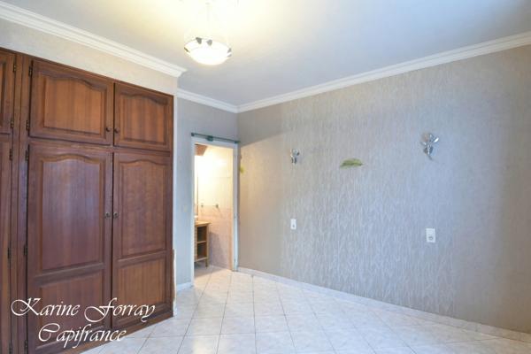 Maison à vendre 6 pièces avec jardin et garage BEZIERS (34)