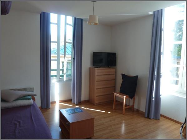 Studio 1 pièce 24 m² à Montbrun les Bains