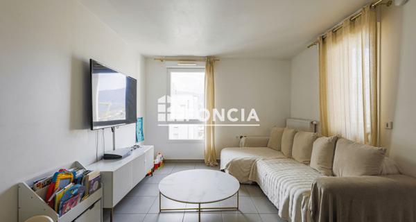 À vendre Appartement 3 pièces 64 m² - ÉChirolles 38130
