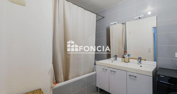 À vendre Appartement 3 pièces 64 m² - ÉChirolles 38130