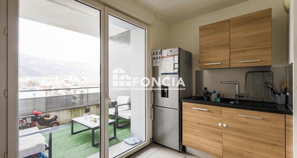 À vendre Appartement 3 pièces 64 m² - ÉChirolles 38130