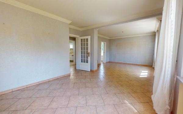 Appartement à vendre    2 pièces • 46 m2 Florange