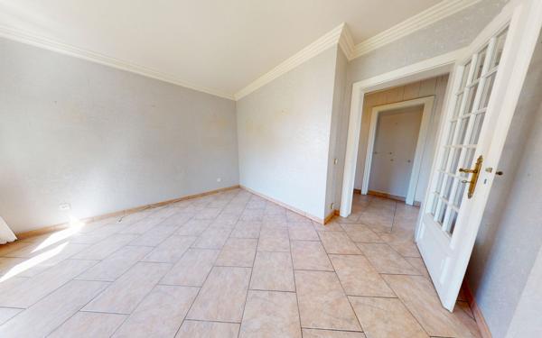 Appartement à vendre    2 pièces • 46 m2 Florange