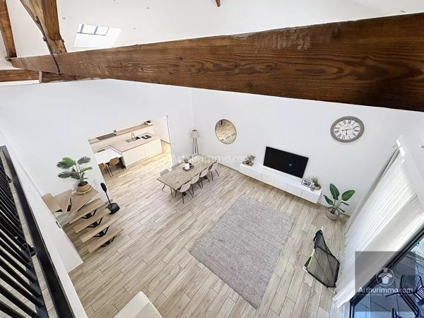 Vente                                                      Maison de ville
                        
                     6 pièces                      210 m2                     à Roanne