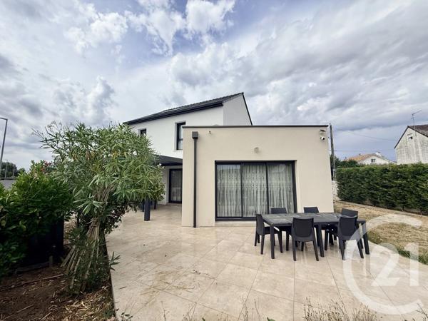 Maison à vendre  7 pièces - 151,69 m 2   ST HERBLAIN  - 44