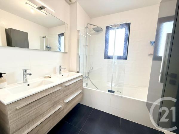 Maison à vendre  7 pièces - 151,69 m 2   ST HERBLAIN  - 44