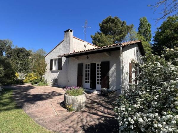 Maison à vendre |  Vaux-sur-Mer |  6 pièces | 142 m²