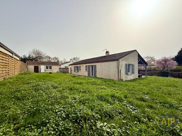 Vente maison Brains : 358 870 € - AJP Immobilier Sainte-Pazanne