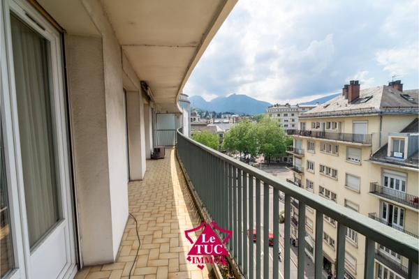 T4 91 m² dernier étage CENTRE VILLE Chambéry (73000)