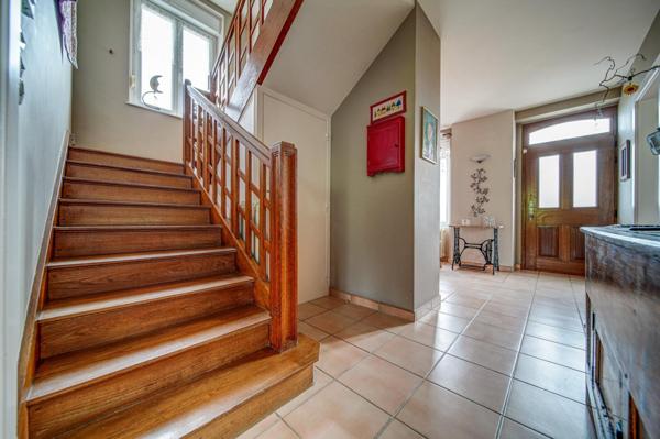 Maison de maître 5 chambres 150 m2 terrain 1936m2