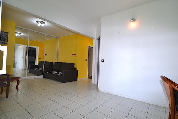 Gosier (97190) T2 beaux volumes meublé bas du fort
