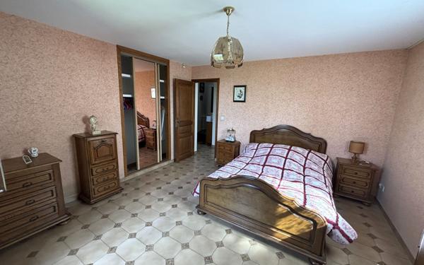 Maison à vendre    6 pièces • 161 m2 Meaux