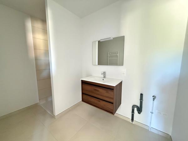 Appartement neuf à vendre 3 pièces  69,90 m2 jardin (84) LOURMARIN