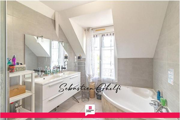 belle maison grande Piece de vie avec 4 chambres dont 1 suite- studio possible