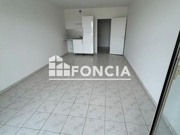 Location Studio 30.4 m² - ESPACE BROSSOLETTE 2 Laon 02000