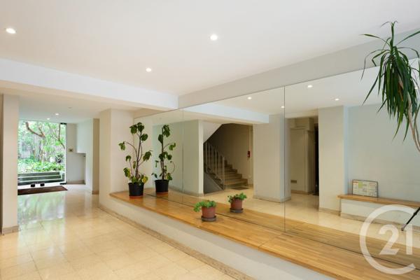 Appartement F3 à vendre  3 pièces - 57,38 m2 PARIS - 75011