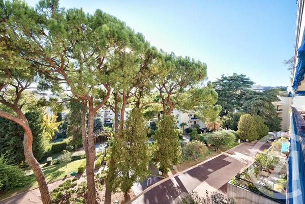 Appartement F2 à vendre  2 pièces - 69,70 m2 NICE - 06