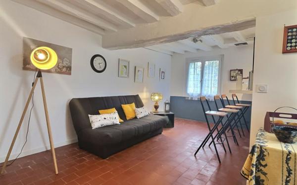 Maison à vendre    8 pièces •  Corquilleroy