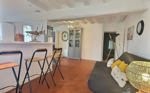 Maison à vendre    8 pièces •  Corquilleroy