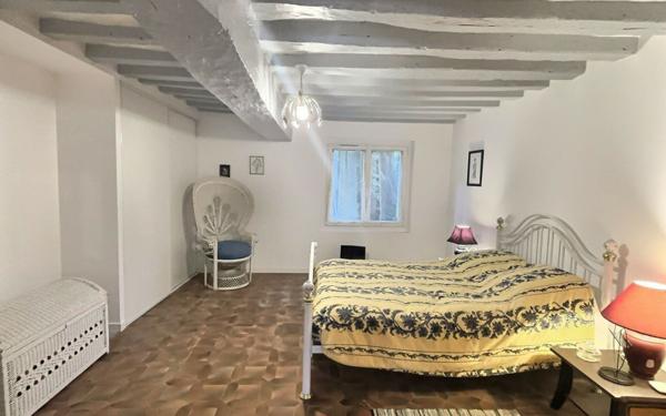 Maison à vendre    8 pièces •  Corquilleroy