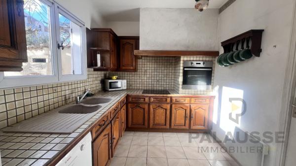 NARBONNE (11100) – AVENUE KENNEDY– MAISON LIBRE SUR 3 FACES – 3 CHAMBRE - JARDIN – GARAGE