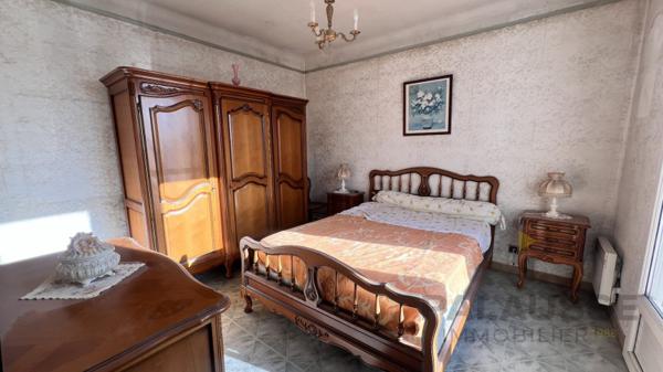 NARBONNE (11100) – AVENUE KENNEDY– MAISON LIBRE SUR 3 FACES – 3 CHAMBRE - JARDIN – GARAGE