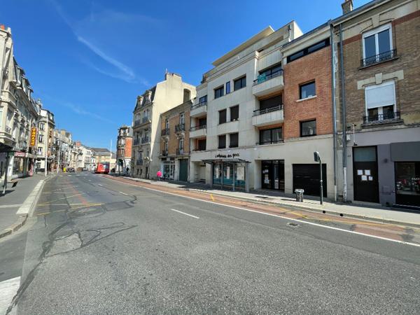 TYPE 1, REIMS - CATHEDRALE